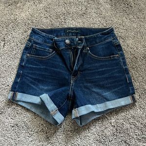 Aero flex effect high waist midi shorts